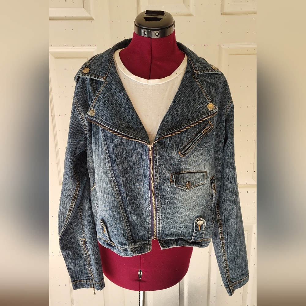 Groovy Vintage-like Stylish Jean Jacket